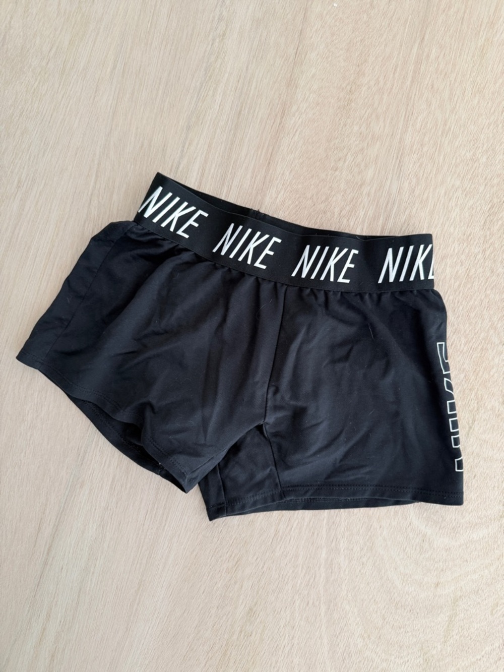 Nike Dri-Fit Energy Trophy Running Shorts Youth Girl's Small Black 3.5"